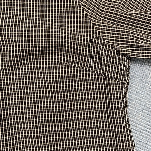 Geoffrey Beene Sport black/cream S short sleeve button up shirt with chest dart - Picture 3 of 7
